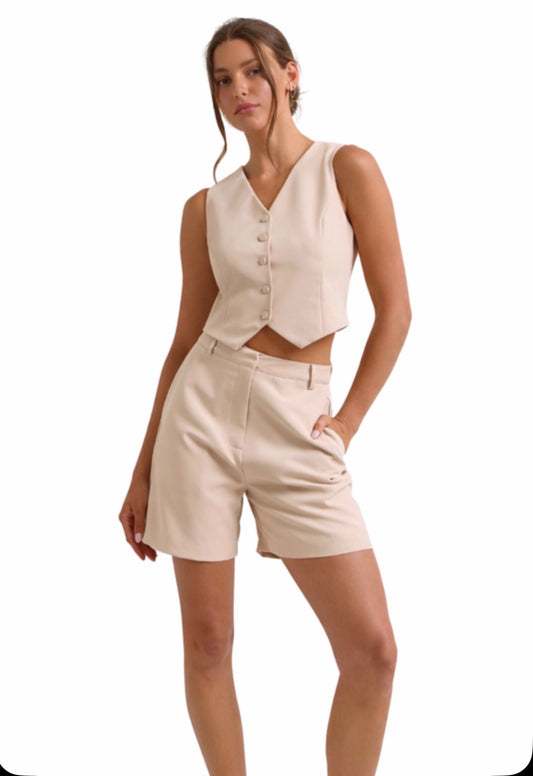 European Vest & Shorts Set | Women's 2-Piece Vacation Outfit